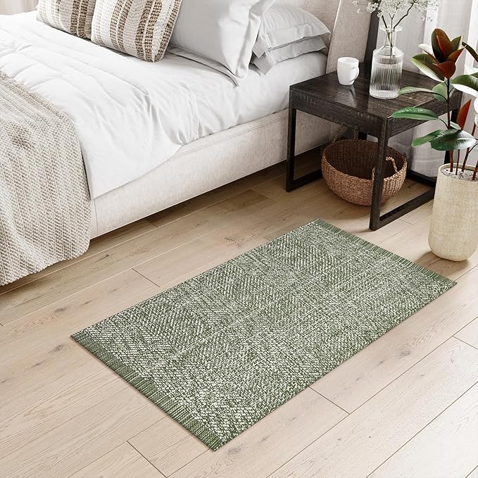 LEEVAN Small Bathroom Rug 2' x 3', Washable Green Entryway Rug, Low Profile Reversible Front Door Mat, Farmhouse Kitchen Mat Modern Carpet for Bedroom/Porch/Back Door Decor