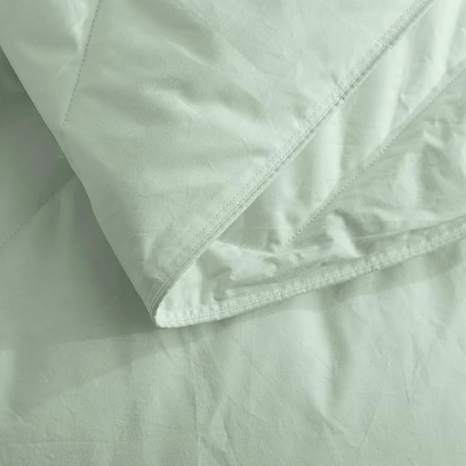 Feather and Loom Honeycomb Stitch Down Alternative All Season Comforter - Soft and Easy Care Microfiber Cover, Hypoallergenic High Loft Fiber Fill, Machine Wash | Color: Light | Green Size: Twin