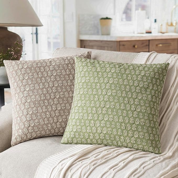 Foindtower Set of 2 Decorative Neutral Floral Print Throw Pillow Covers Vintage Accent Farmhouse Cushion Covers Boho Home Decor for Sofa Couch Chair Bedroom Living Room Outdoor,20×20 Inch,Lime Green