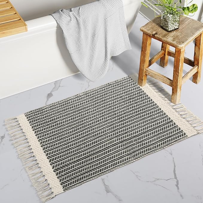 Lahome Belle Boho Bathroom Rugs, Small 2x3 Entry Rug Washable Front Door Bath Mat Woven Cotton Area Rug with Tassels, Farmhouse Non Shedding Lightweight Grey Throw Rug Low Pile Carpet for Kitchen