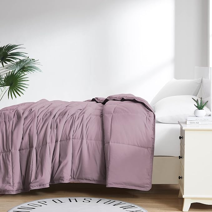 Southshore Fine Living, Inc. Twin XL Comforter / Duvet Insert, Alternative Down Comforter, Pet Hair Resistant Bedding Comforters, Cozy and Fluffy Comforters, Twin Size Bedding, All Seasons, Lavender