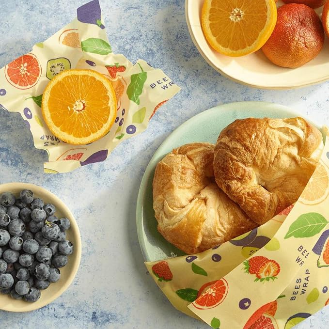 Bee's Wrap Beeswax Wraps for Food - 3 Pack of Assorted Beeswax Wraps - Small, Medium & Large Wrap - Plastic Free Made in USA Reusable Natural Food Wrap - Fresh Fruit Print