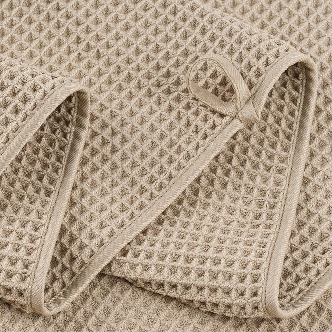 POLYTE 430 GSM Microfiber Oversize Quick Dry Lint Free Bath Towel, 60 x 30 in, 4 Pack (Waffle Weave)