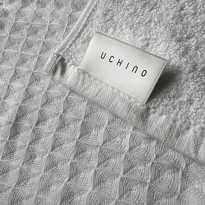 UCHINO Waffle Twist Cotton Weave Bath Towel for Bathroom Lightweight Absorbent Quick Dry Honeycomb Texture Solid Terry Loop Reverse 30" x 60", 1 Bath Towel, Grey
