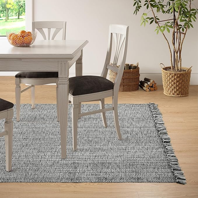 Collive Comfy Area Rug 4' x 6', Grey/Cream Woven Cotton Bedroom Rugs, Modern Indoor Accent Rug Floor Carpet with Tassel for Living Room, Nursery Room, Dining Room, Bedside, Office, Patio Decor