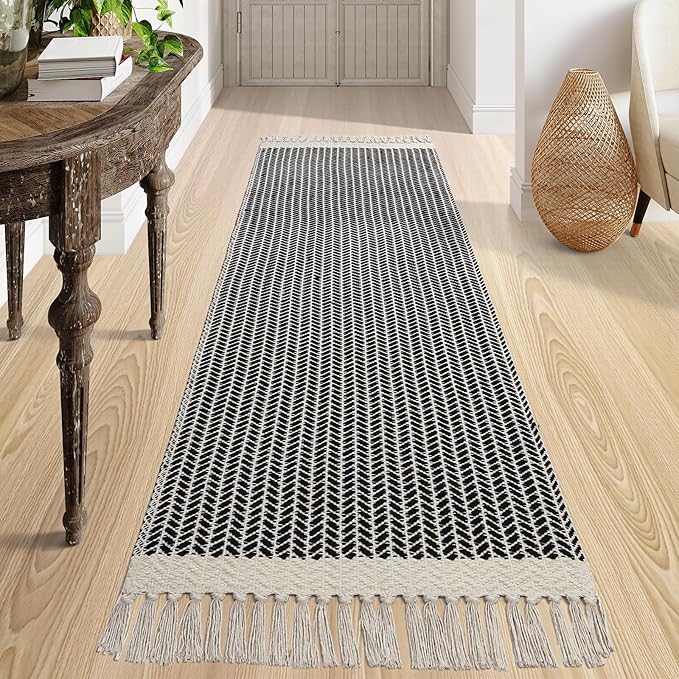 Lahome Belle Boho Kitchen Runner, 2'6''x8 Runners for Hallways Lightweight Bath Mat Woven Washable Runner Rug with Tassels, Farmhouse Non Shedding Black Rug for Bedroom Living Room