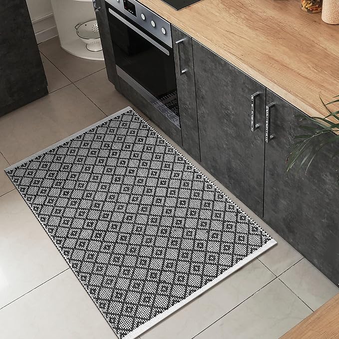 Cotton Diamond Woven Area Rug 2x3 Feet - Black, Non Slip Farmhouse Accent Indoor Outdoor Area Floor Mat Ideal for Entryway, Nursery, Kitchen | Boho Soft Decorative Dark Bedroom Patio Throw Carpet