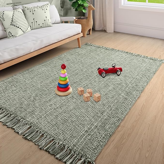 Collive Comfy Area Rug 4' x 6', Olive Green/Cream Woven Cotton Bedroom Rugs, Modern Indoor Accent Rug Floor Carpet with Tassel for Living Room, Nursery Room, Dining Room, Bedside, Office, Patio Decor