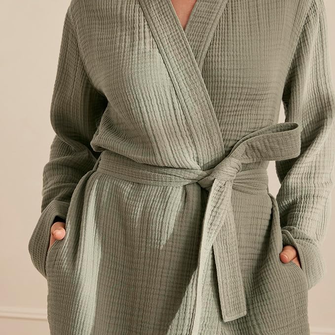 BOLL & BRANCH Dream Robe - 100% Organic Cotton - Ultra Soft, Lightweight, Breathable, and Pre Shrunk - Unisex