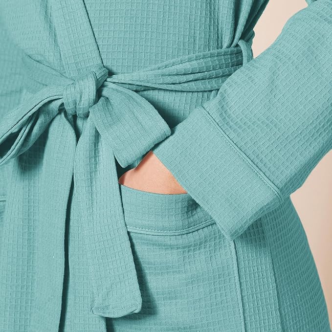 Amazon Essentials Women's Lightweight Cotton Waffle Mid-Length Bathrobe (Available in Plus Size)