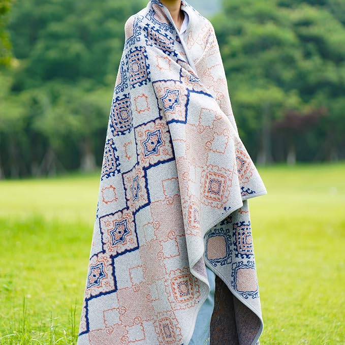 ACUSHLA Merino Wool Camp Blanket - Warm Thick Washable Large Bed Couch Camping Outdoor Sleeping Patio Throw Blanket All Weather, Scandinavia-Grey 79X63