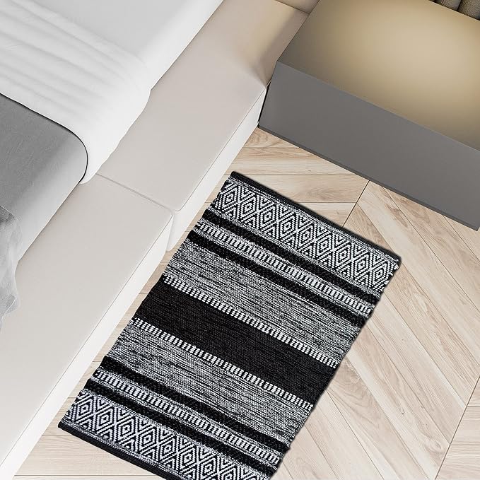 Chardin home Farmhouse Rug 24''x36'' Black-White | Recycled Cotton Hand Woven Rug, Long Boho Rug | Perfect for Hallways, Kitchens, Bathroom, bedrooms, Meditation Yoga Mat | Machine Wash