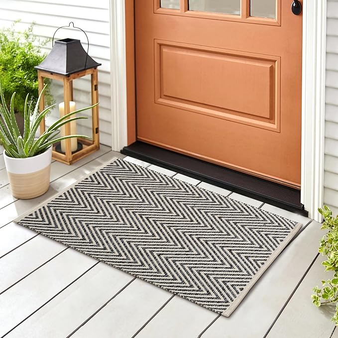 Cotton Chevron Hand Woven Area Rug 2x3 Feet - Charocoal, Accent Soft Decorative Reversible Floor Throw Carpet Ideal for Entryway, Kitchen, Nursery | Grey Small Farmhouse Washable Home Space Décor Mat