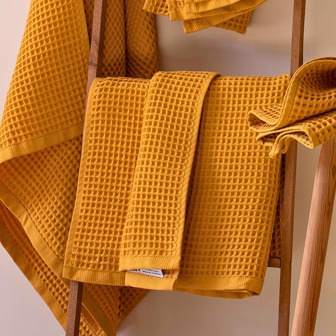 PÜSKÜL Pack of 2 Waffle Bath & Spa Towels - Premium 100% Turkish Organic Cotton - Quick Dry Thin Bath Towel for Bathroom - Made in Turkey (Mustrad Yellow, 32x63 inch)