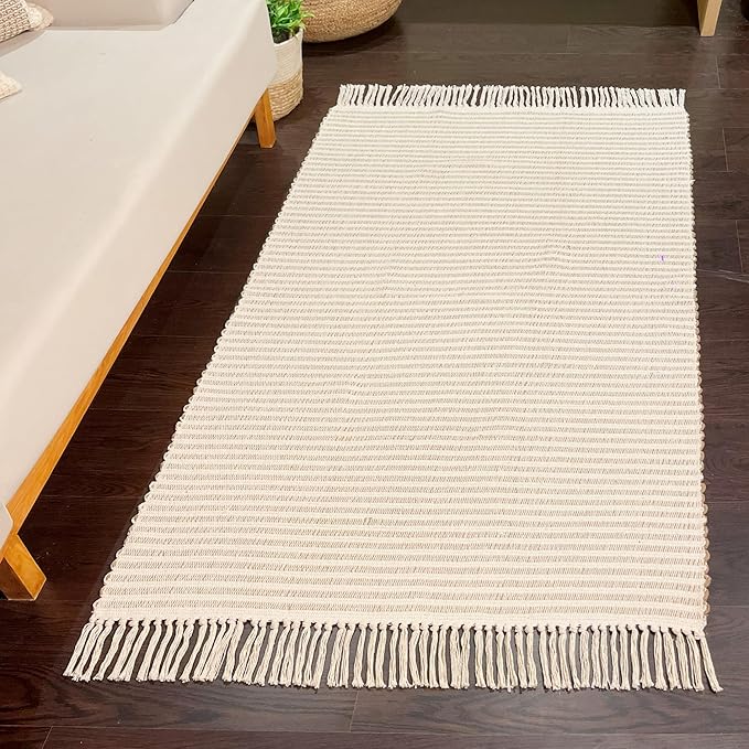 Chardin home Beige & Ivory Providence Area Rug 3x5 feet |Hand Woven Farmhouse Rug with Hand Knotted Fringes | Great in Kitchens bathrooms Living Rooms Bedroom Study | Reversible Cotton Rug