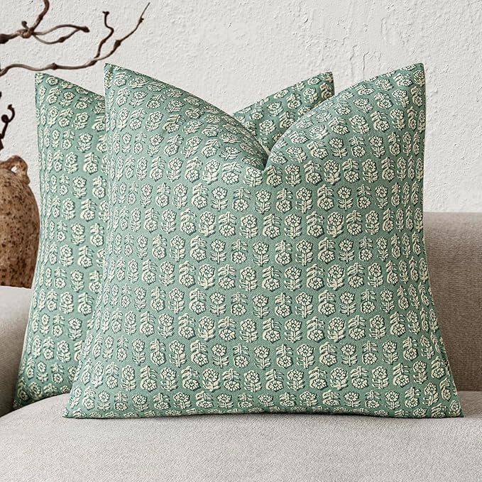 Foindtower Set of 2 Decorative Neutral Floral Print Throw Pillow Covers Vintage Accent Farmhouse Cushion Covers Boho Home Decor for Sofa Chair Couch Bedroom Living Room Outdoor,18×18 Inch,Aqua Blue