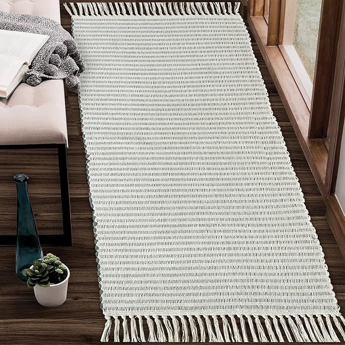 Chardin home Green & Ivory Providence Throw Rug 2x6 feet |Hand Woven Farmhouse Rug | Great in Kitchens entryways doormats Bathrooms Meditation Mat | Machine Washable & Reversible Cotton Rug