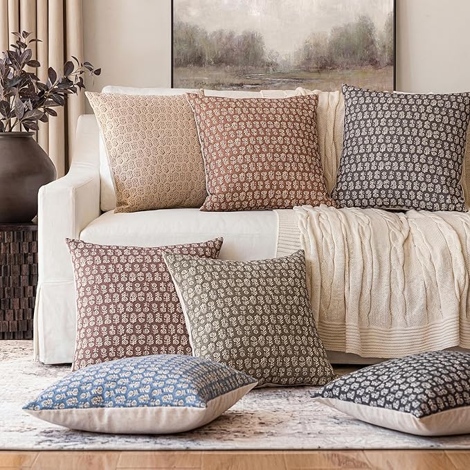 Foindtower Set of 2 Decorative Neutral Floral Print Throw Pillow Covers Vintage Accent Farmhouse Cushion Covers Boho Home Decor for Sofa Couch Chair Bedroom Living Room,22×22 Inch,Ivory Beige