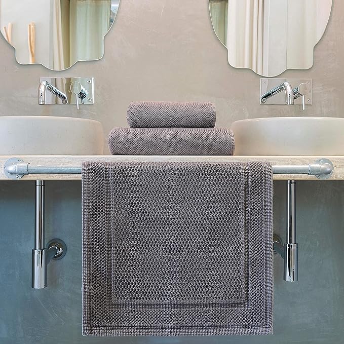Graccioza Bee Waffle Hand Towel 18" x 30" - 100% Egyptian Combed Cotton, 550 GSM - Elegant Waffle Pattern Towels for Bathroom - Super Absorbent and Quick Dry - Soft Bath Towel - White