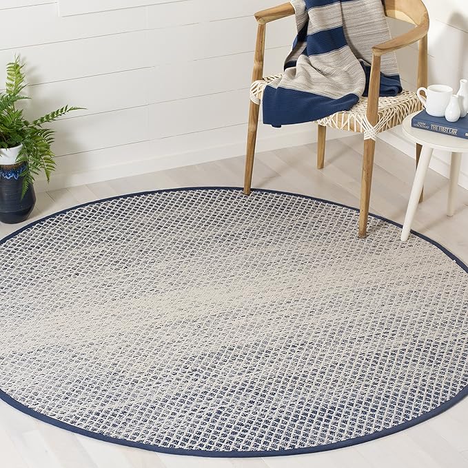 SAFAVIEH Montauk Collection 6' Round Navy/Ivory MTK601C Handmade Cotton Area Rug