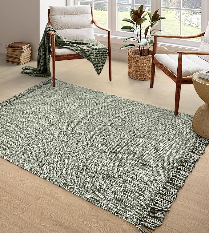 Collive Comfy Area Rug 4' x 6', Olive Green/Cream Woven Cotton Bedroom Rugs, Modern Indoor Accent Rug Floor Carpet with Tassel for Living Room, Nursery Room, Dining Room, Bedside, Office, Patio Decor