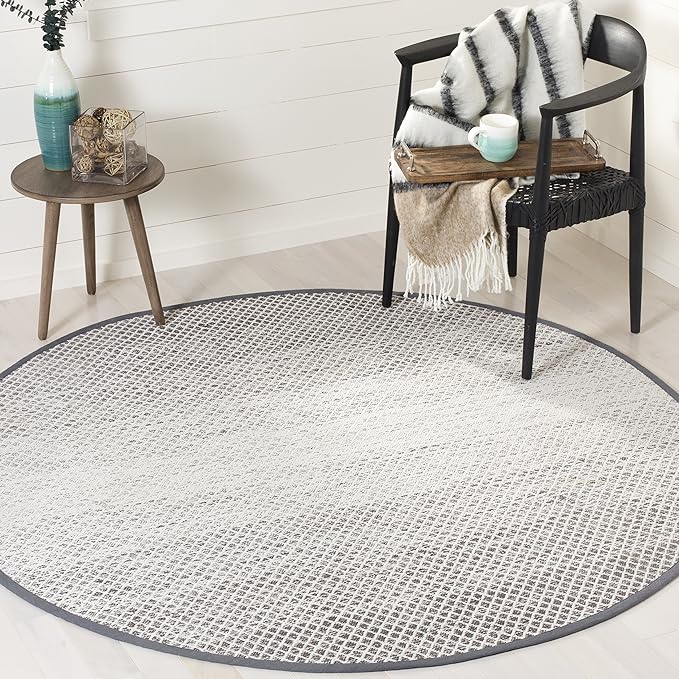 SAFAVIEH Montauk Collection 8' Round Light Grey/Ivory MTK601K Handmade Cotton Entryway Foyer Living Room Bedroom Kitchen Area Rug