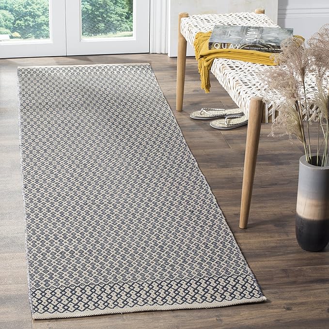 SAFAVIEH Montauk Collection Runner Rug - 2'3" x 20', Ivory & Navy, Handmade Flat Weave Boho Farmhouse Cotton, Ideal for High Traffic Areas in Living Room, Bedroom (MTK339B)