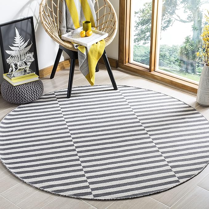SAFAVIEH Montauk Collection 8' Round Ivory/Grey MTK715A Handmade Stripe Cotton Entryway Foyer Living Room Bedroom Kitchen Area Rug